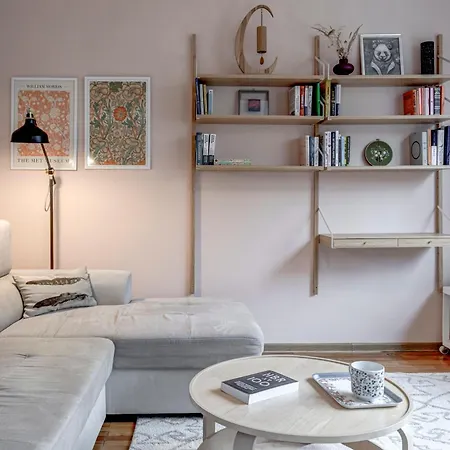 Apartament Lora's Bohemian 2bd In Center *